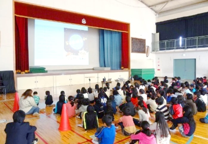 学校での講演